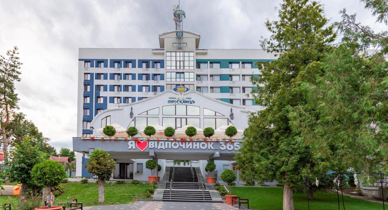 Truskavets 365 Hotel Dış mekan fotoğraf
